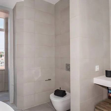 Downtown Castle And River View Apartamento