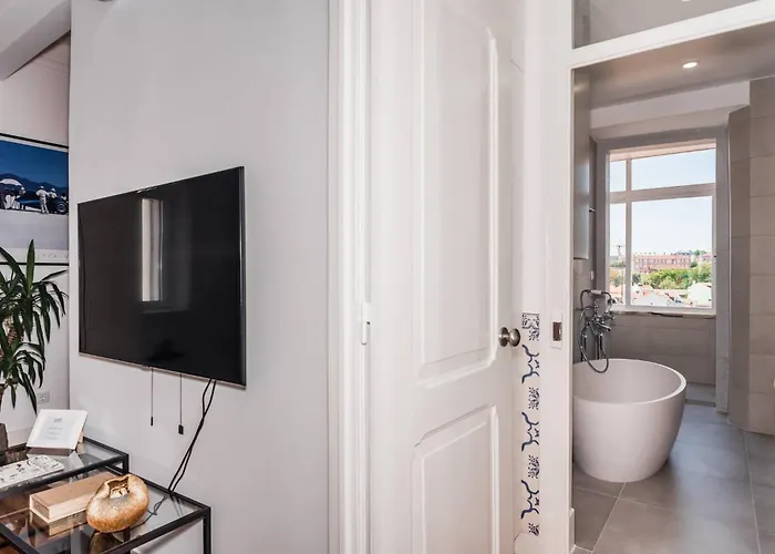 Downtown Castle And River View Apartamento